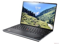 在审查中。联想ThinkPad Z13第一代