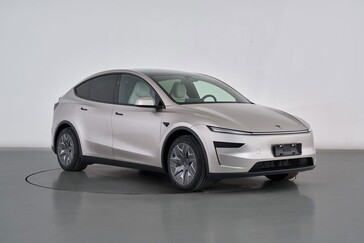 更大的特斯拉 Y L 型六座 SUV。
