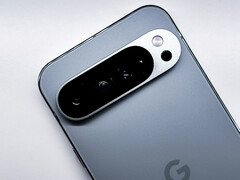 谷歌最新的Android 更新导致多款 Pixel 设备出现电池问题。(图片来源：Triyansh Gill & Unsplash）