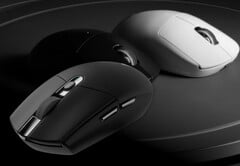 看来罗技将在未来几个月内轻量化 G305 并缩小 G Pro X Superlight 2 的尺寸。(图片来源：Reddit 上的 u/xDomni）