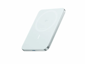 新款 Anker Nano Power Bank（上图）与Apple 独家型号相似。(图片来源：Anker）