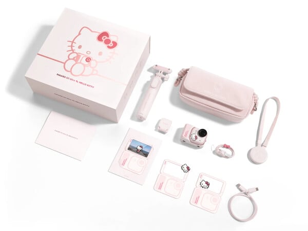 Insta360 Go Ultra Hello Kitty 版配有粉色配件。