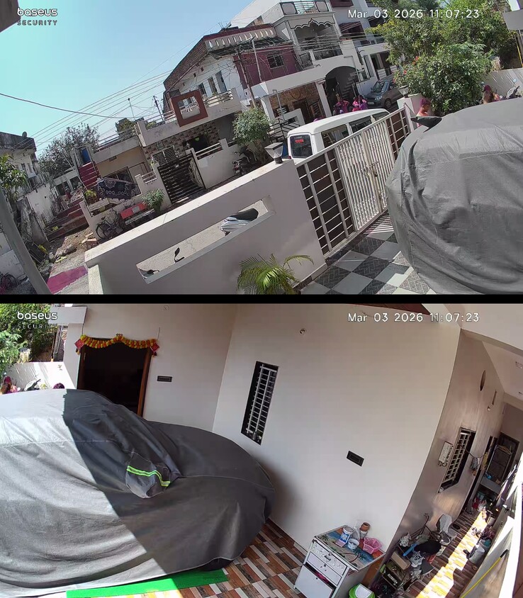 日光下的房屋正面图像