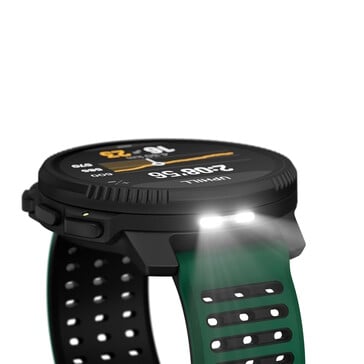 船上有一个手电筒。(图片来源：Suunto）