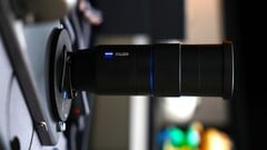 vivo X300 Pro（带长焦变焦功能）在中国首次发布了完整的测试和上手视频。(图片来源：微博）