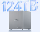 Wildcat Lake NAS 配备了焊接式 UFS 3.1 存储设备。图为 ME Pro 304 的宣传图,图中突出了其支持的总存储容量。