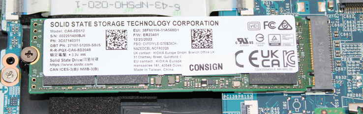 PCIe 4.0 固态硬盘用作系统硬盘。