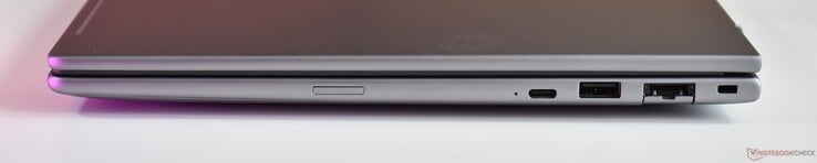 正确写法:USB-C 3.2 Gen 2、USB-A 3.2 Gen 1、RJ45以太网接口、Kensington锁槽