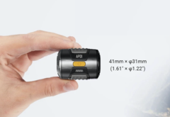 AP01 气泵非常小巧，但需要一个蓄电池。