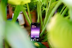 OnePlus Nord 5 看起来不错，但与前代产品相比，某些方面有所欠缺