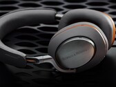 Bowers &amp; Wilkins Px8 McLaren版有微妙的橙色点缀，并在多个市场上销售。(图片来源：Bowers &amp; Wilkins)