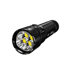 EX7 有 4 x 5 个 LED。(图片来源：Nitecore）