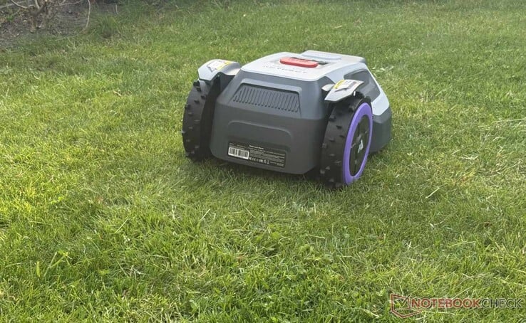 工作中的 Anthbot M9
