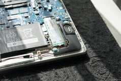 拆解 HP 255 G10