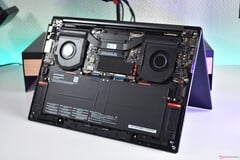 联想 ThinkPad X9-15p 第 1 代 Aura 版内部结构