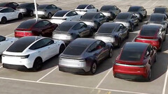 新的 Y 型瞻博网络刷新设备在 Giga Texas 准备交付(图片来源:Brad/YT)