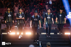 在奥斯汀举行的Blast Major开幕式上的MongolZ队阵容（如图）。(图片来源：HLTV）