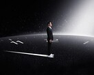 Pete Lau 为 "10 年 "宣传片摆姿势。(来源：OnePlus）