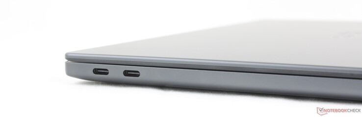 左： 2x USB-C Thunderbolt 4 w/ DisplayPort 2.1 + Power Delivery