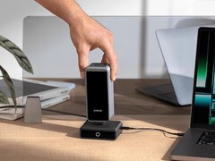 传闻中的 Anker 150W 充电底座将沿用原来的 100W 配件（如图）。(图片来源：Anker）