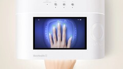 通过内置摄像头和显示屏，可以检查手的位置和照明是否充足。