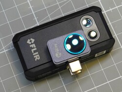 Flir One Pro 上的 InfiRay P2 Pro