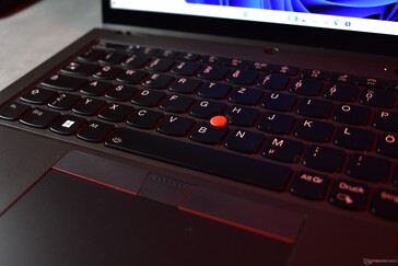 ThinkPad L13 Yoga G4 AMD：TrackPoint