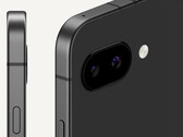 配备双后置摄像头的 Pixel 9a 曜石版。(图片来源：谷歌）