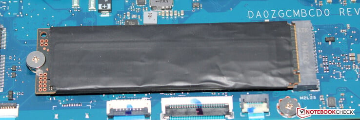 PCI 4 固态硬盘用作系统硬盘。