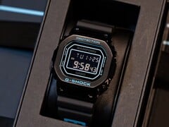 卡西欧 G-Shock GM-5600BWD-1 手表（如图）是与班福钟表部合作设计的。(图片来源：卡西欧）