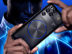 11S Pro 系列采用骁龙 8 精英第五代领先版。图：11S Pro+ 的其中一种颜色选择。