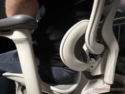 在测试中，四皓 Doro C300 的腰部支撑非常舒适