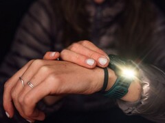 Vertical 2 是一款装备精良的新型智能手表。(图片来源：Suunto）