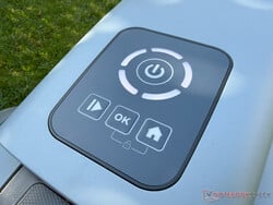TerraMow V1000 的控制装置