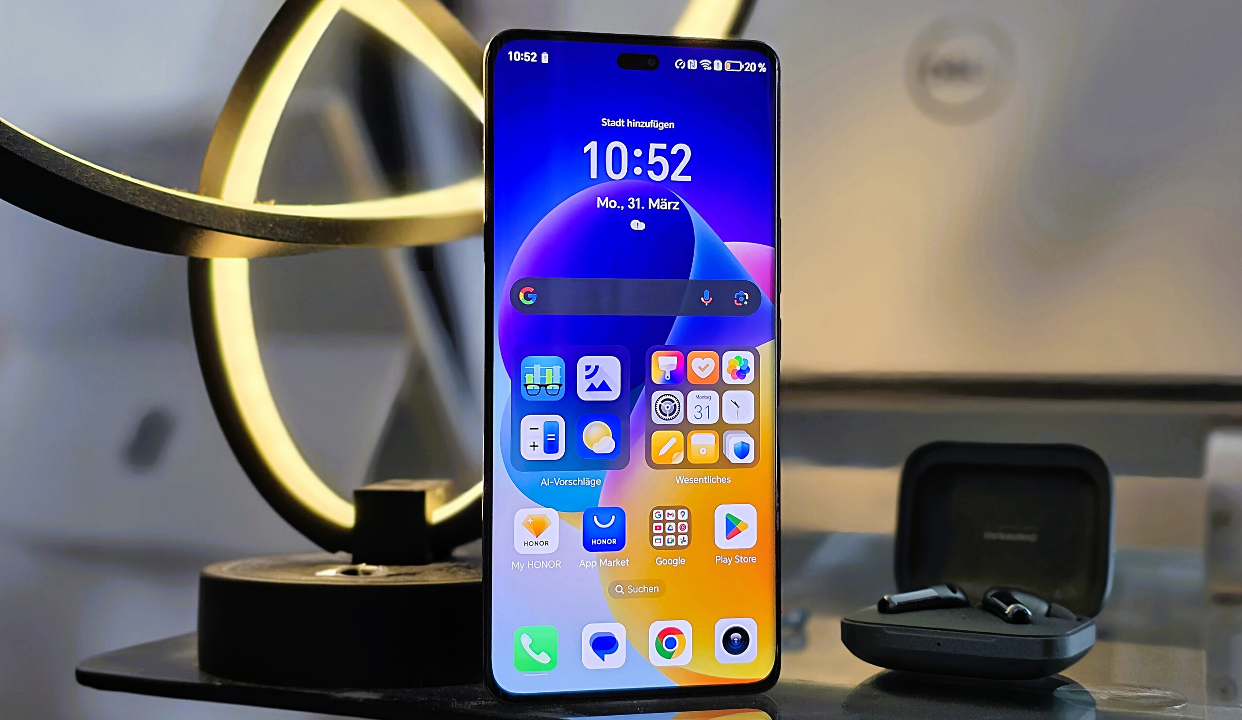 Honor Magic7 Lite smartphone (Image source: Marcus Herbrich)