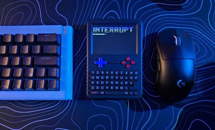 带鼠标的 Interrupt（图片来源：Kickstarter 上的 Interrupt Tech）