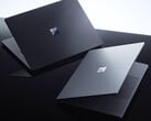 铂金色和深钢色/夜幕色配色的 Surface Laptop Ultra。