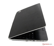 The multimedia laptop weighs 2.4 kg.