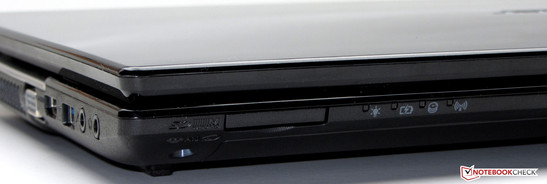 The front is occupied by a card reader which supports SD, MMC, Memory Stick, Memory Stick Pro, xD.