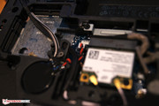 is lonely - a mini PCIe slot is waiting for new hardware (the UMTS modem is here in more expensive models).