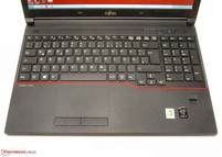 Lifebook E554的输入设备。