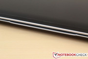 The notches on the front side make opening easier.