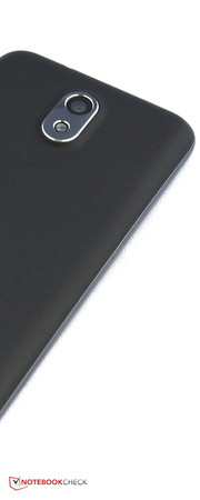 ...good outline of details and brilliant colors convinced us right away.