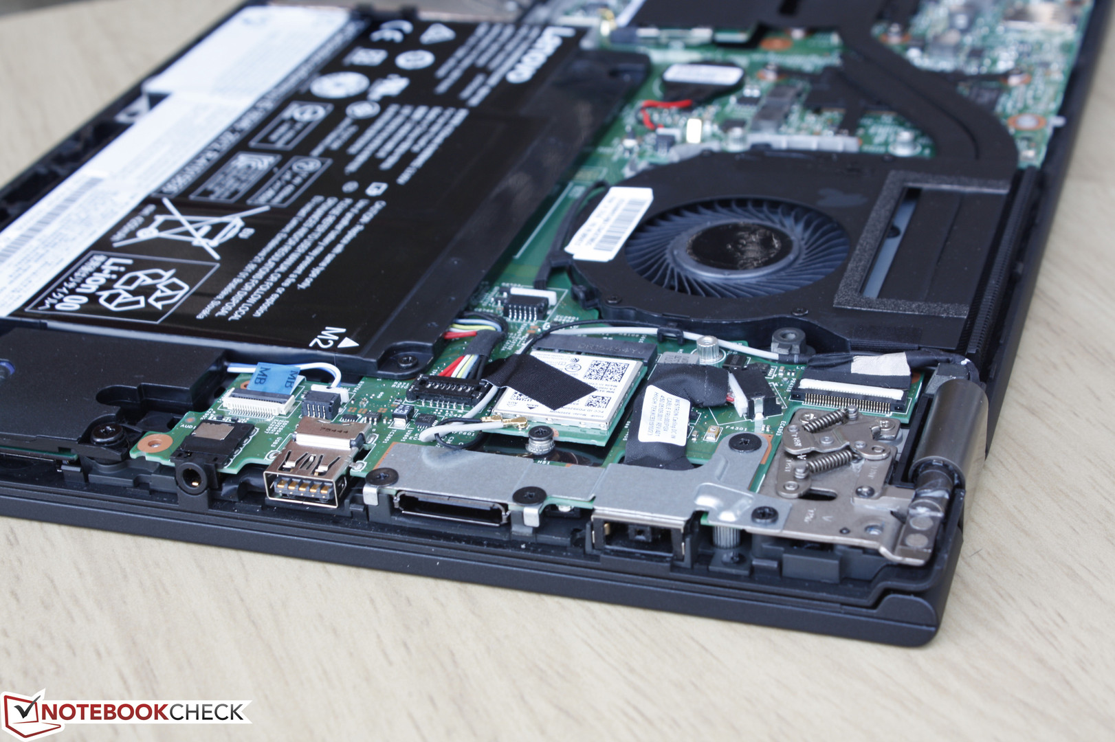 联想thinkpad p40 yoga 20gq-000eus 工作站简短评测