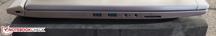 Left side: Kensington lock, 2x USB 3.0, microphone, headphones, card reader