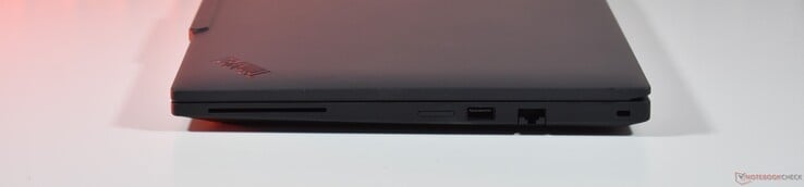 右侧智能卡读卡器、USB A 3.2 Gen 1、RJ45 以太网、Kensington Lock 插槽