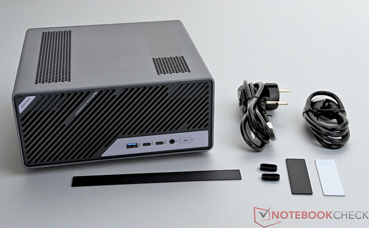 Minisforum MS-02 Ultra 的供货范围