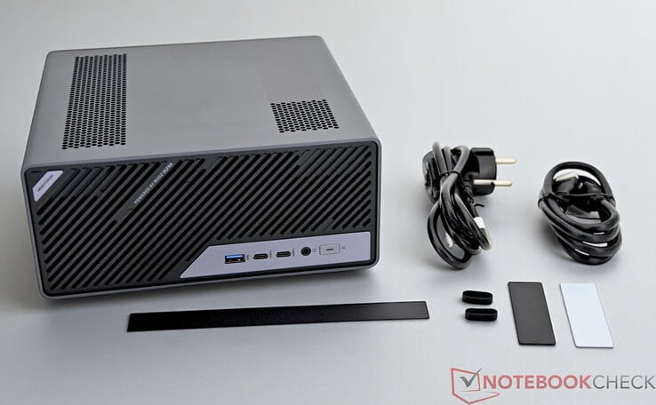 Minisforum MS-02 Ultra 的供货范围