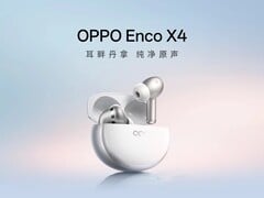 一张展示OPPO Enco X4白色款入耳式耳机的宣传图。