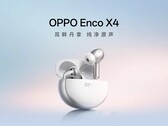 一张展示OPPO Enco X4白色款入耳式耳机的宣传图。